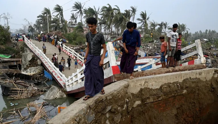 মিয়ানমারের এক স্থানেই নিহত ৪০০!