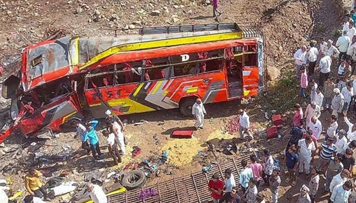 ভারতে সেতু ভেঙে নিহত ২২