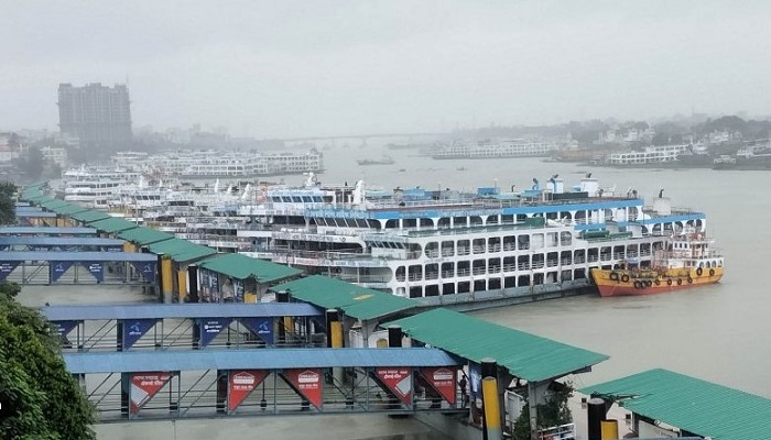 সারাদেশে নৌযান চলাচল বন্ধ