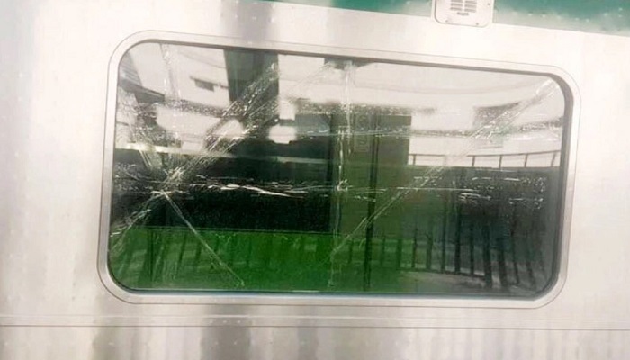 মেট্রোরেলে ঢিল: অপরাধ প্রমাণ হলে ৫ বছরের জেল