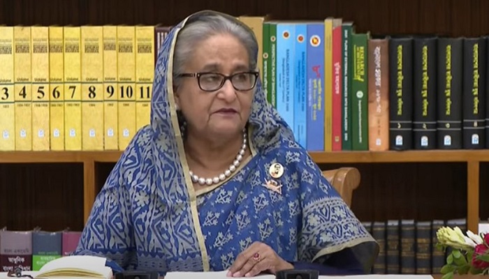 নির্বাচনকালীন সরকারে নজর, শর্তসাপেক্ষে বিএনপিকে ছাড়