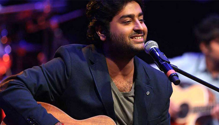 ৩০ টাকায় খাবার পাওয়া যায় অরিজিতের হোটেলে