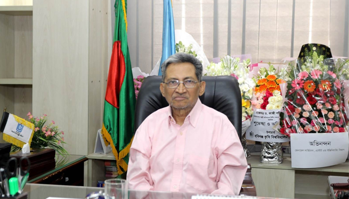 ইউজিসি চেয়ারম্যান হিসেবে দ্বিতীয় মেয়াদে যোগদান করেছেন ড. কাজী শহীদুল্লাহ