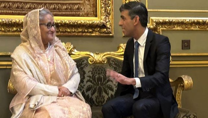 আপনি আমাদের জন্য বড় অনুপ্রেরণা