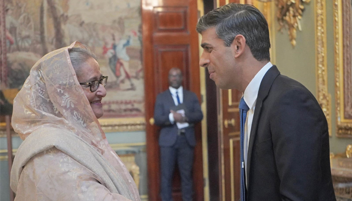 আপনি আমাদের জন্য বড় অনুপ্রেরণা