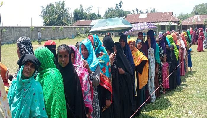 নেত্রকোণার দক্ষিণ বিশিউড়া ইউনিয়ন পরিষদে ভোটগ্রহণ চলছে