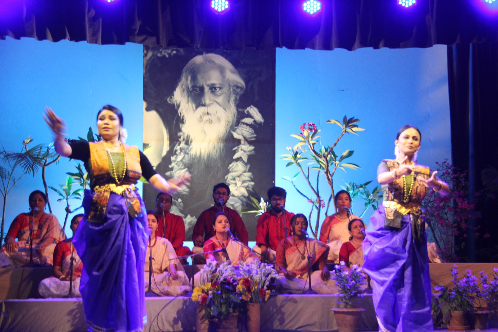 শুভ বোধের বার্তা ছড়িয়ে ছায়ানটের রবীন্দ্র উৎসব সমাপ্ত