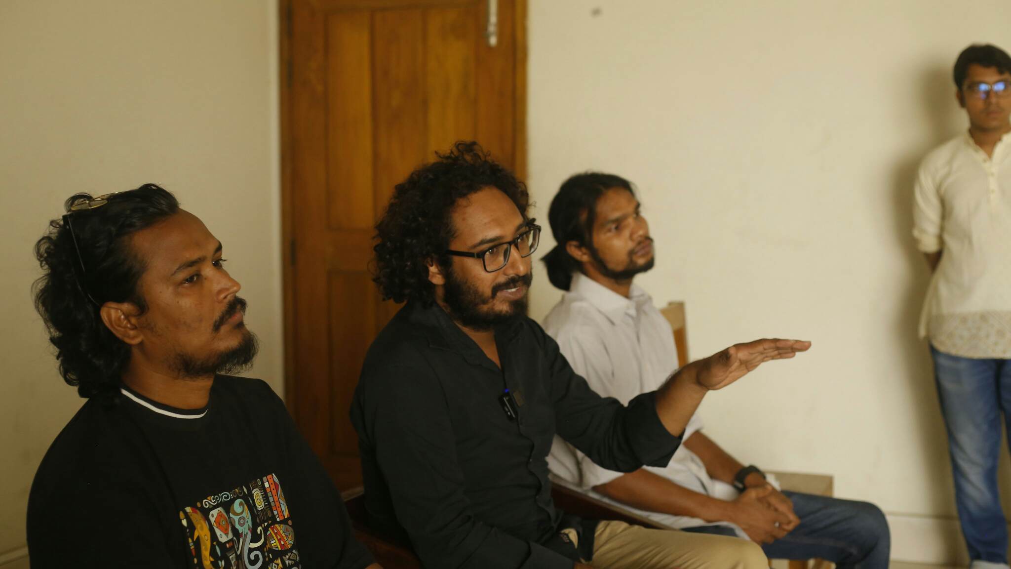 জগন্নাথ বিশ্ববিদ্যালয়ে ‘আদিম’ টিম