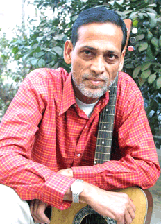 আজ পপসম্রাট আজম খানের ১২তম মৃত্যুবার্ষিকী