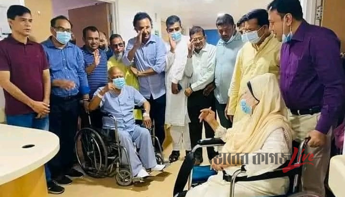 খালেদা জিয়া-মোশাররফের হঠাৎ দেখা!