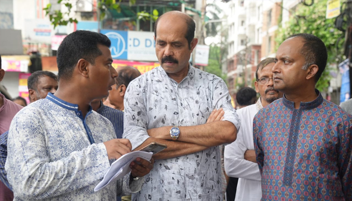 ৮ ঘণ্টায় ডিএনসিসি’র শতভাগ বর্জ্য অপসারণ