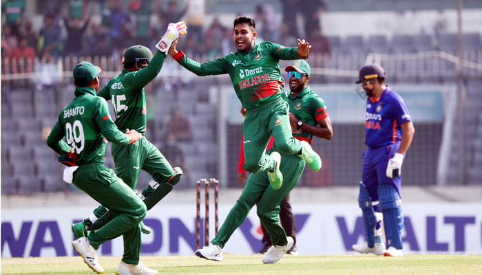 ওয়ানডে বিশ্বকাপের ৯ ম্যাচ ৬ ভেন্যুতে