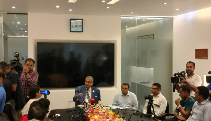 পানি অপচয় না করার পরামর্শ ওয়াসা এমডির