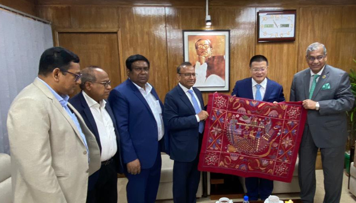 স্থানীয় সরকারমন্ত্রীর সঙ্গে চীনের রাষ্ট্রদূতের সাক্ষাৎ