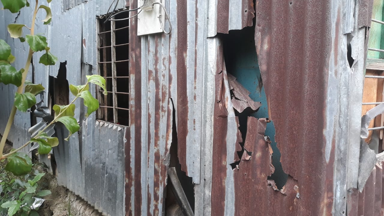 পূর্বশত্রুতার জেরে হামলা-ভাঙচুর-লুটপাট, আহত ১৫