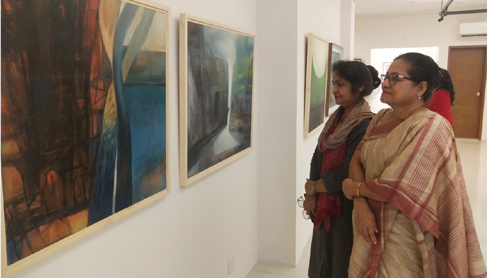 গ্যালারি চিত্রকে শাহিনা ও মাসুদুলের ‘দ্বৈত রথ’