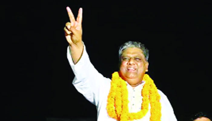 উন্নয়ন আর স্বচ্ছ ইমেজে আনোয়ারুজ্জামানের জয়