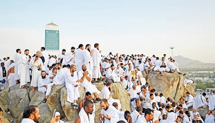 আরাফাত থেকে মুজদালিফায় হাজিরা