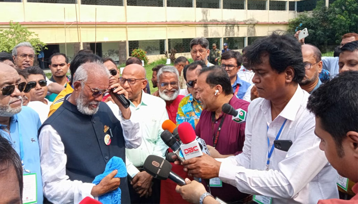 নির্বাচনে জনগণের রায় আমি মেনে নেব