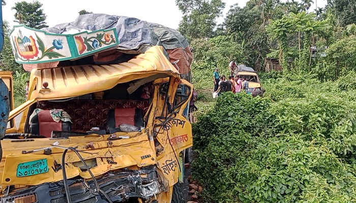 সিলেটে মর্মান্তিক সড়ক দুর্ঘটনা, ১৪ জনের প্রাণহানি
