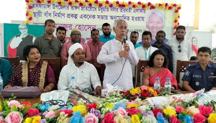 আলফাডাঙ্গায় সাংসদ মনজুর হোসেনকে গণসংবর্ধনা