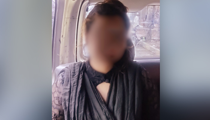 অনামিকার টার্গেট ছিল উচ্চবিত্তরা
