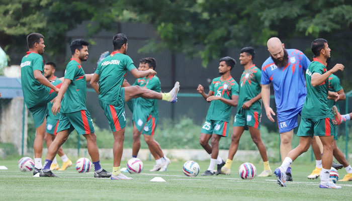 জিতলে সেমিফাইনাল নিশ্চিত জামালদের