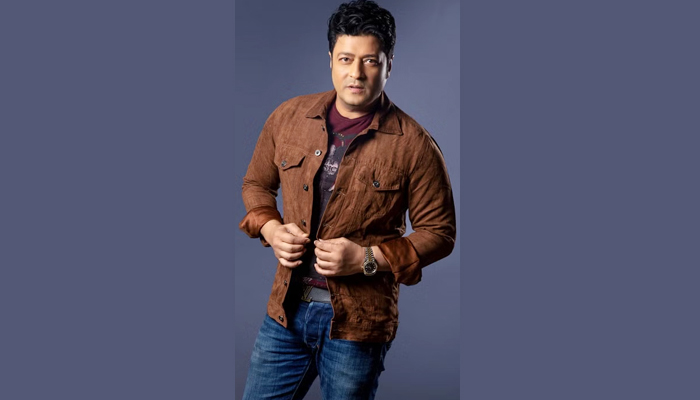 আ.লীগের মনোনয়ন ফরম নিলেন চিত্রনায়ক ফেরদৌস
