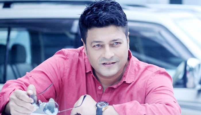 আ.লীগের মনোনয়ন ফরম নিলেন চিত্রনায়ক ফেরদৌস
