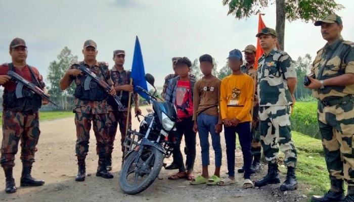 অষ্টগ্রামে ১০ কেজি গাঁজা সহ গ্রেপ্তার দুই