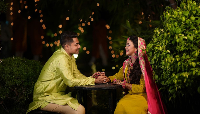 টিএম পরিবারে ঐশীর অন্যরকম হলুদ সন্ধ্যা