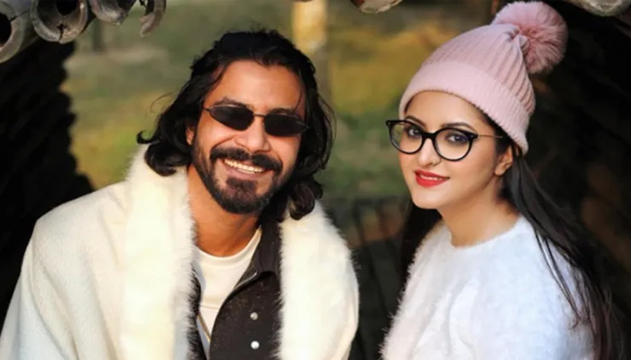 ভিডিও ফাঁসের আগমুহূর্তে রাজের সঙ্গে পরী মণির যে কথা হয়েছিল