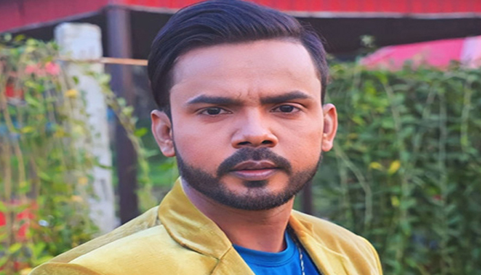 নায়ক ফারুকের আসনে নির্বাচন করবেন হিরো আলম
