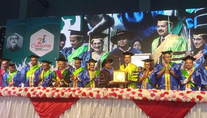 বর্ণাঢ্য আয়োজনে মানারাত ইন্টারন্যাশনাল ইউনিভার্সিটির সমাবর্তন অনুষ্ঠিত