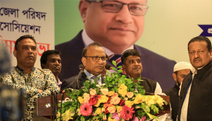 স্থানীয় সরকারের সঙ্গে সবাইকে সম্পৃক্ত করতে হবে