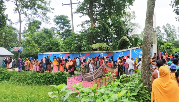 মানসিক ভারসাম্যহীন অজিমাকে হত্যা