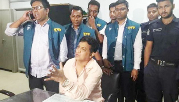 নৌ-পরিবহনের সেই প্রধান প্রকৌশলীর বিরুদ্ধে দুদকের মামলা