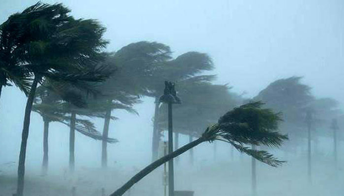 ১৮ জেলায় মধ্যরাতে তীব্র ঝড়ের পূর্বাভাস