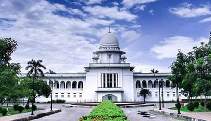 ‘ব্যক্তিগত ইউটিউব চ্যানেলের লাইভে অতিথির বক্তব্যের দায়িত্ব চ্যানেলের মালিককে নিতে হবে’