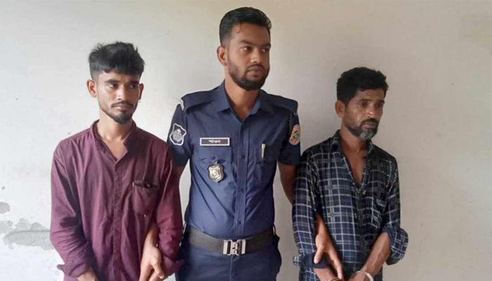 আমতলীতে গাঁজাসহ বাবা-ছেলে গ্রেপ্তার