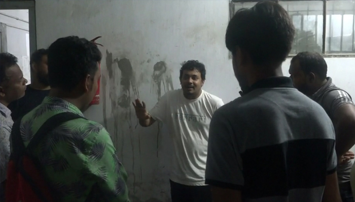 কৌতুক অভিনেতা রনিকে মারধর