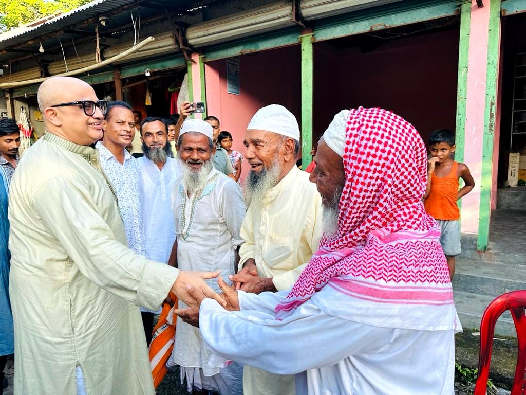 দেশ ও জনগণের সেবায় আ.লীগই পাশে থাকে