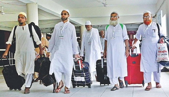 দেশে ফিরলেন ৩৩ হাজার ৬২৭ জন হাজি, মৃত্যু ৯৬