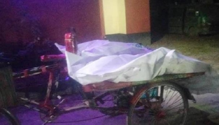 চিরিরবন্দরে মাইক্রোবাস ও মোটরসাইকেল মুখোমুখি সংঘর্ষ, নিহত ২