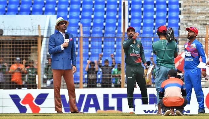 শেষ ম্যাচে টস হেরে ফিল্ডিংয়ে বাংলাদেশ