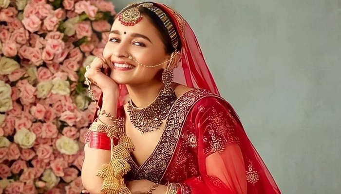 আলিয়া ভাট বললেন, ‘খেলা হবে’
