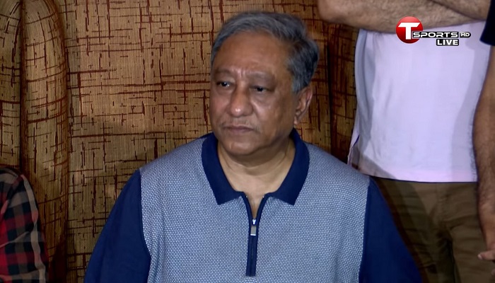 তামিমকে সিদ্ধান্ত পুনর্বিবেচনার আহ্বান পাপনের