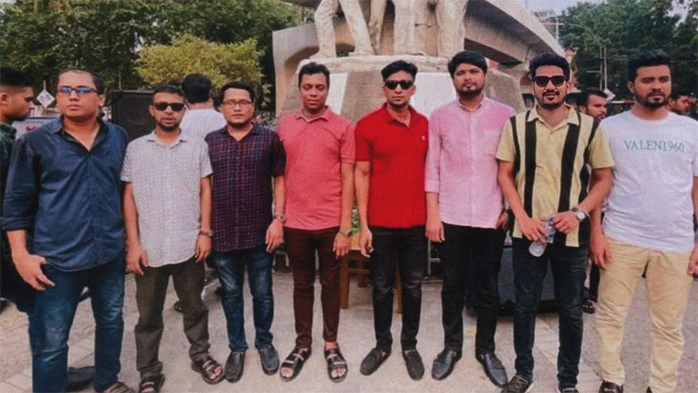 ঢাবিতে কোটা বিরোধী নাশকতার বিরুদ্ধে সতর্ক অবস্থানে ছাত্রলীগ