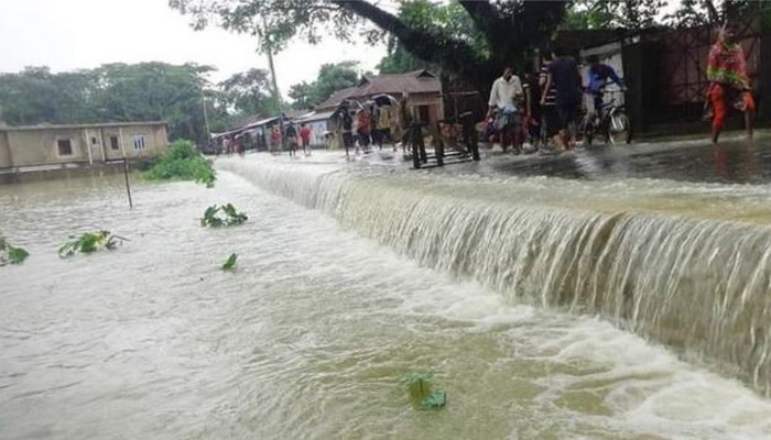 বাংলাদেশের নদীর পানিতে ভারতে বন্যা