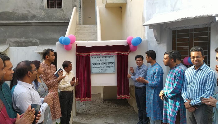 বেদখল জমি উদ্ধার করে ভূমি অফিস করলো জেলা প্রশাসন